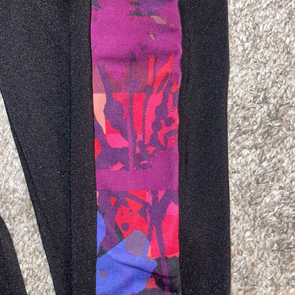 Cropped yoga pants - Picture 2 of 4